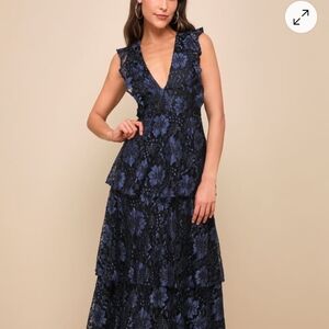 Elegant Black and Blue Floral Lace Dress
